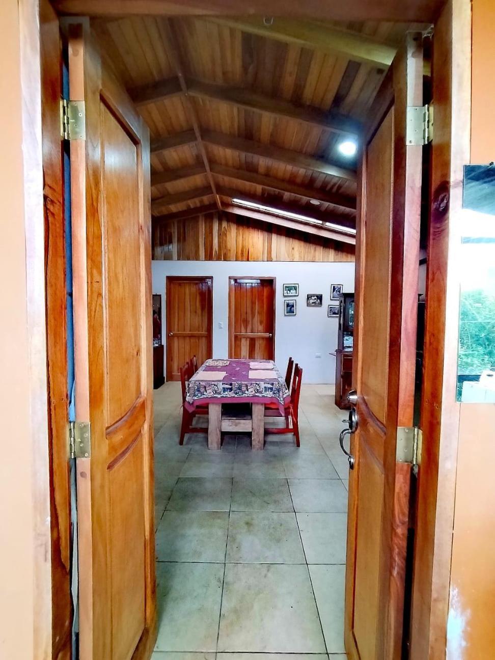 Villa Casa De Montana Tica Linda à Monteverde Extérieur photo